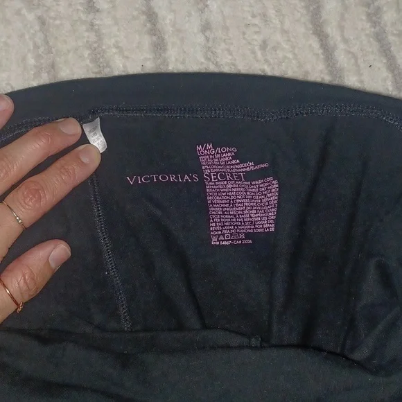 Victoria secret black long leggings - Picture 3 of 4